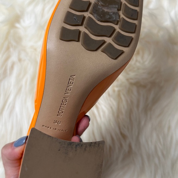 Bottega Veneta Tower Square-Toe Slip-On Pumps - Picture 11 of 13